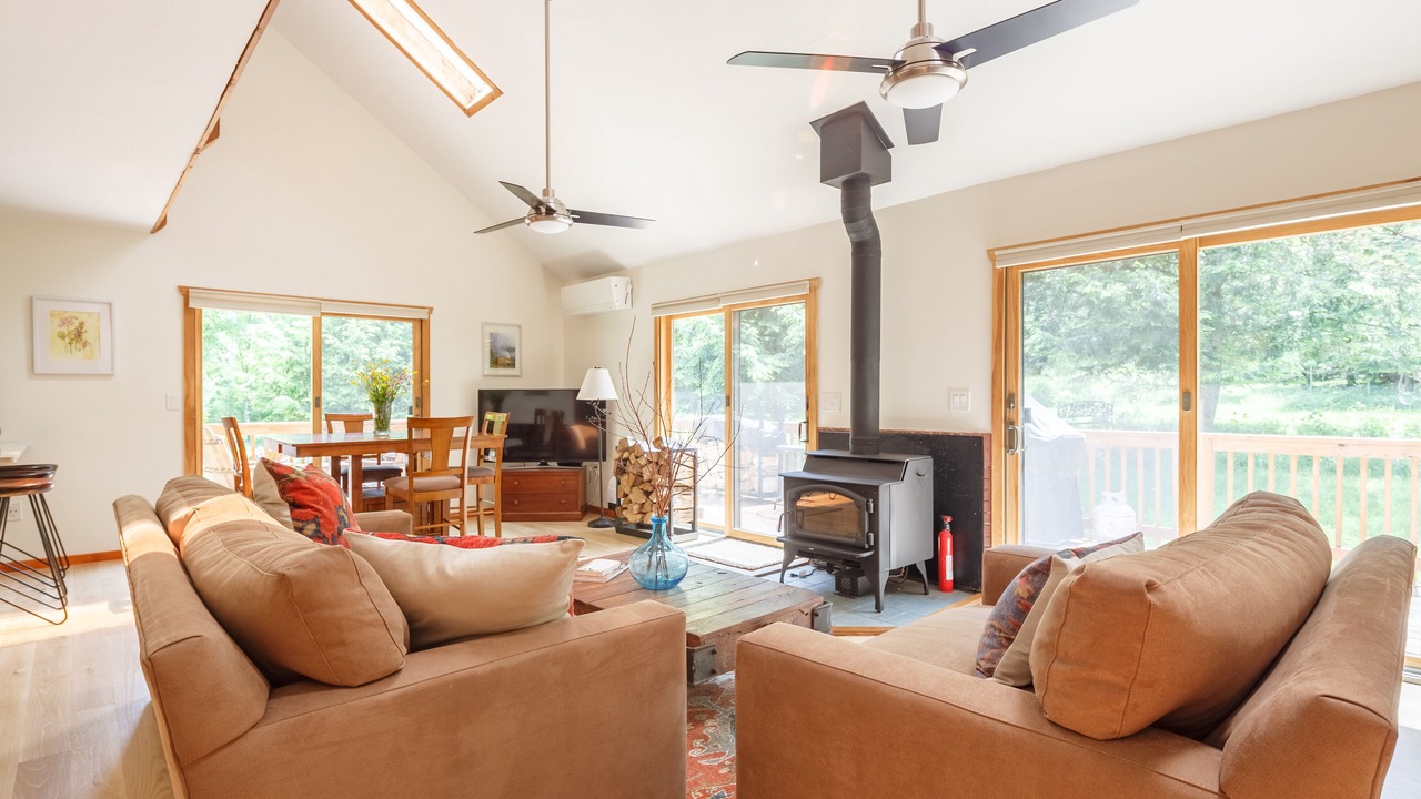 Photo of Livingroom in Jewett