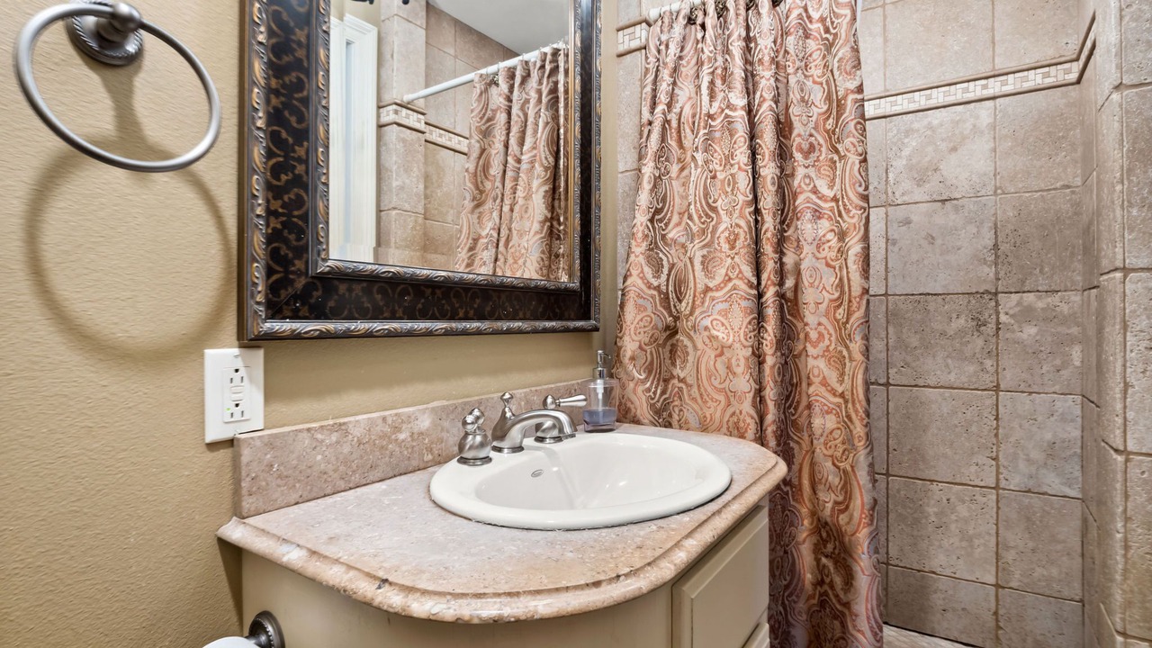 Photo of Bathroom in Negreet