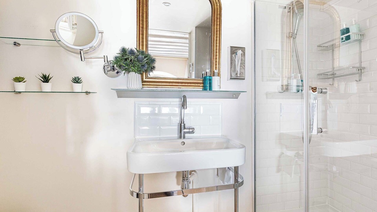 Photo of Bathroom in Paris City Center