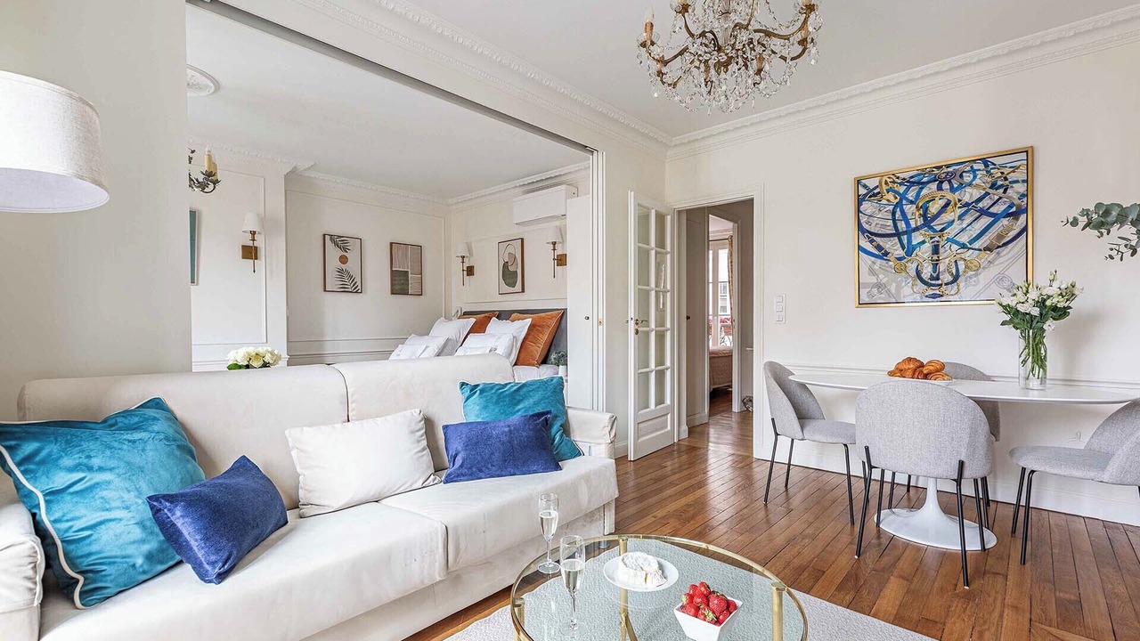 Photo of Bedroom in Quartier du Gros-Caillou