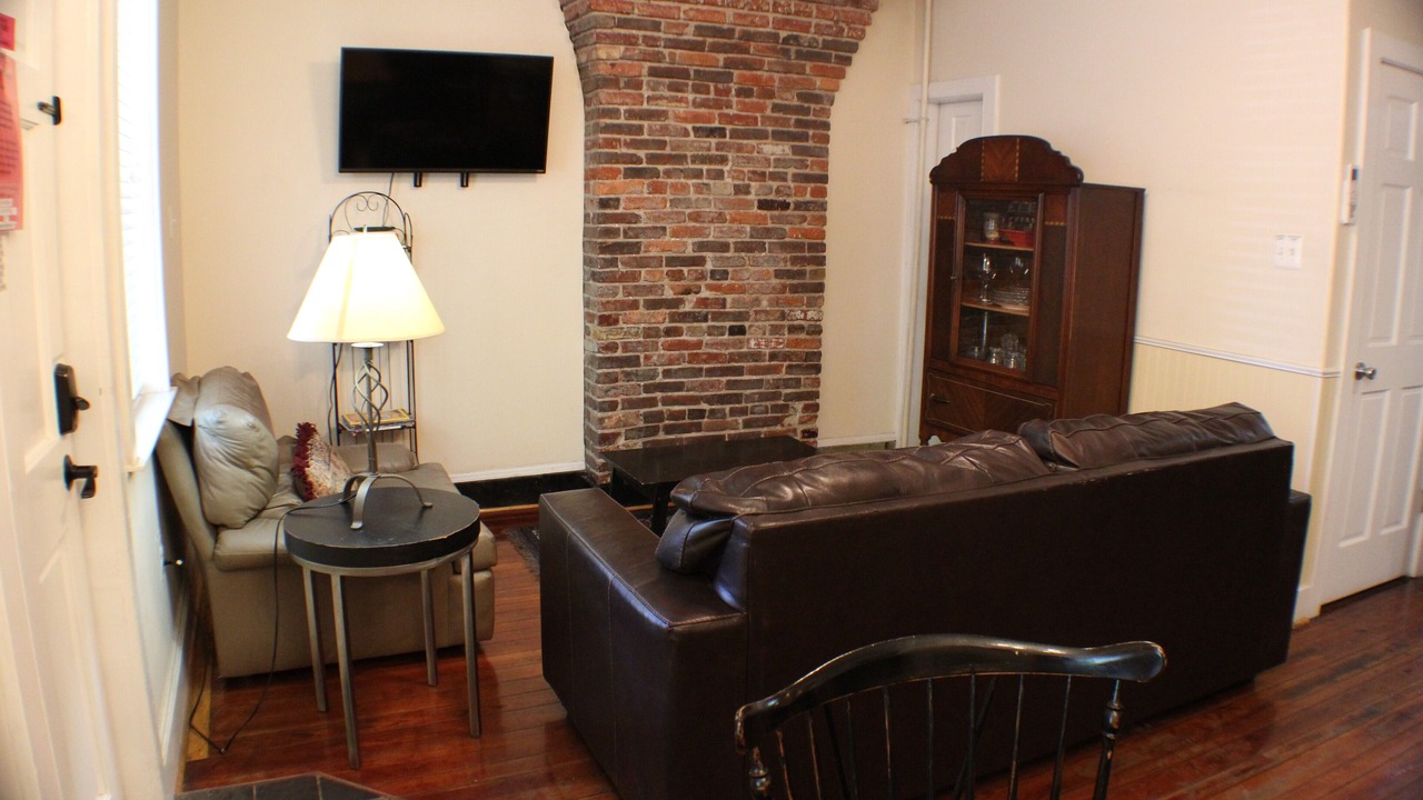 Photo of Livingroom in Fells Point