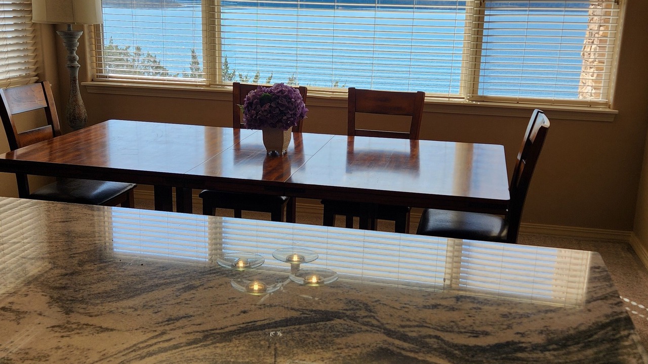 Photo of Others in Hollister