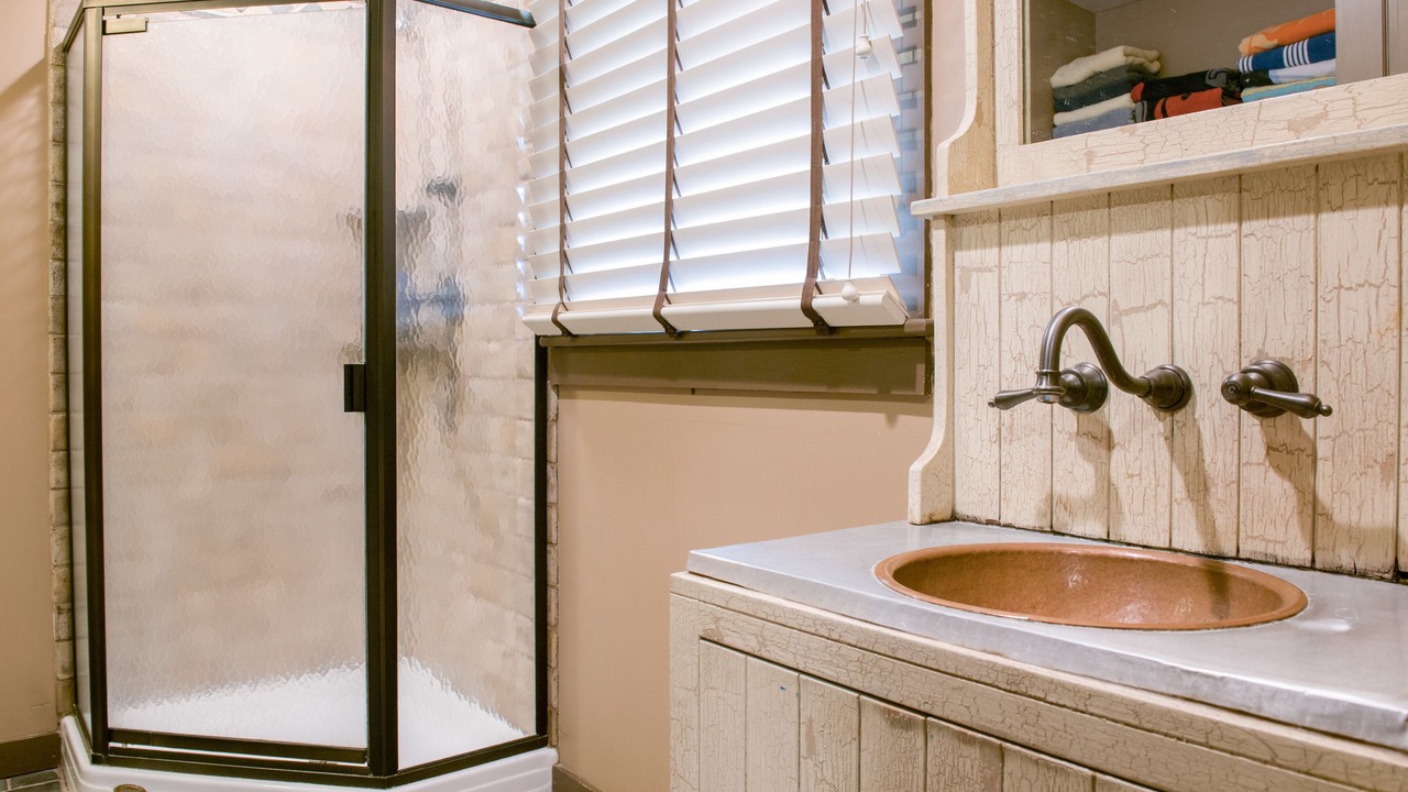 Photo of Bathroom in Haywood