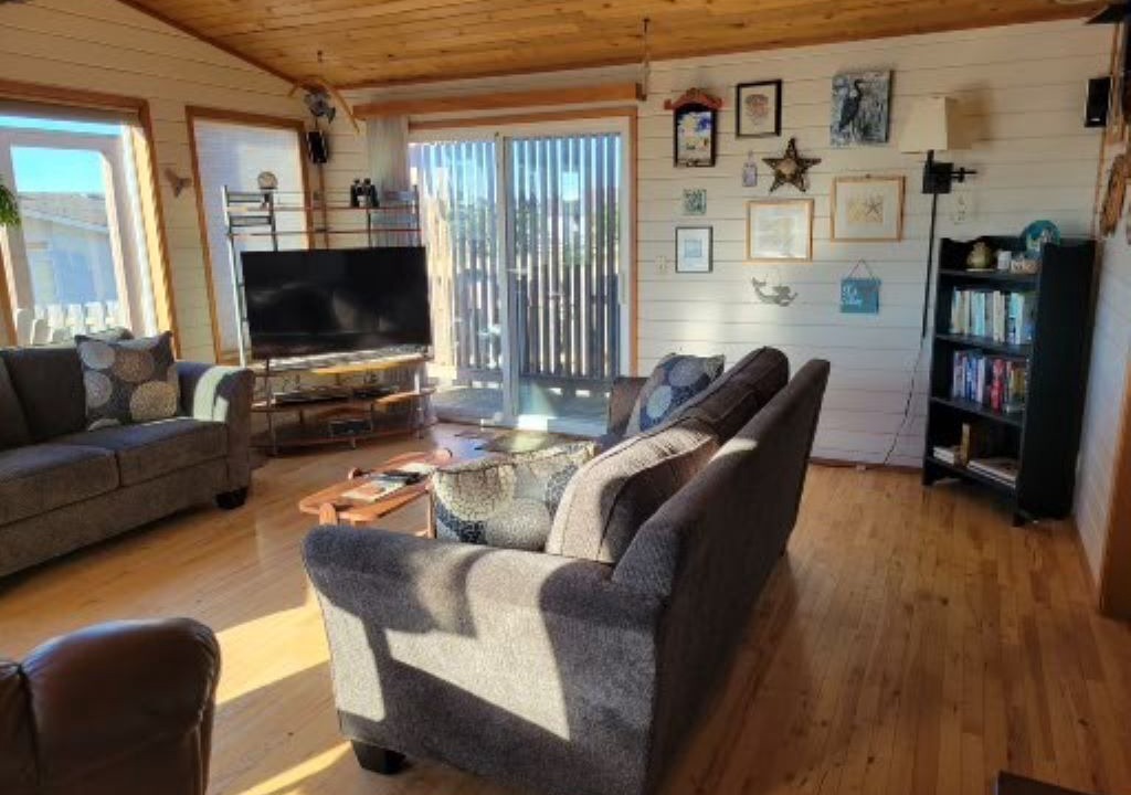 Photo of Bedroom in Bayshore