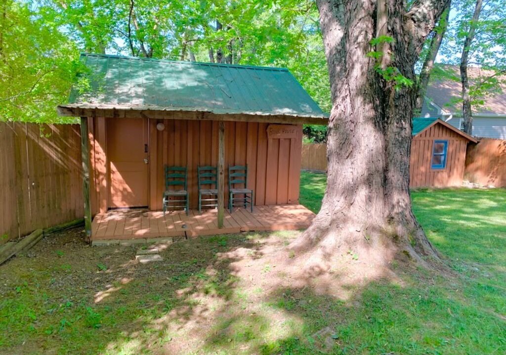 Photo of Outdoor in Fletcher