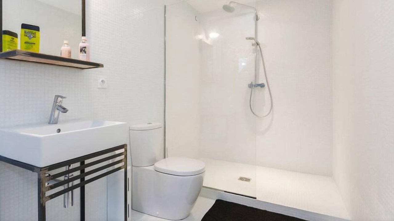 Photo of Bathroom in Chateauneuf-du-Pape