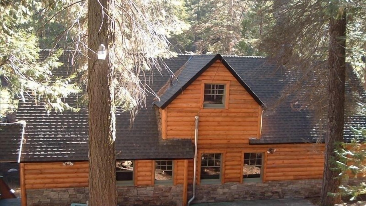 Photo of Others in Strawberry