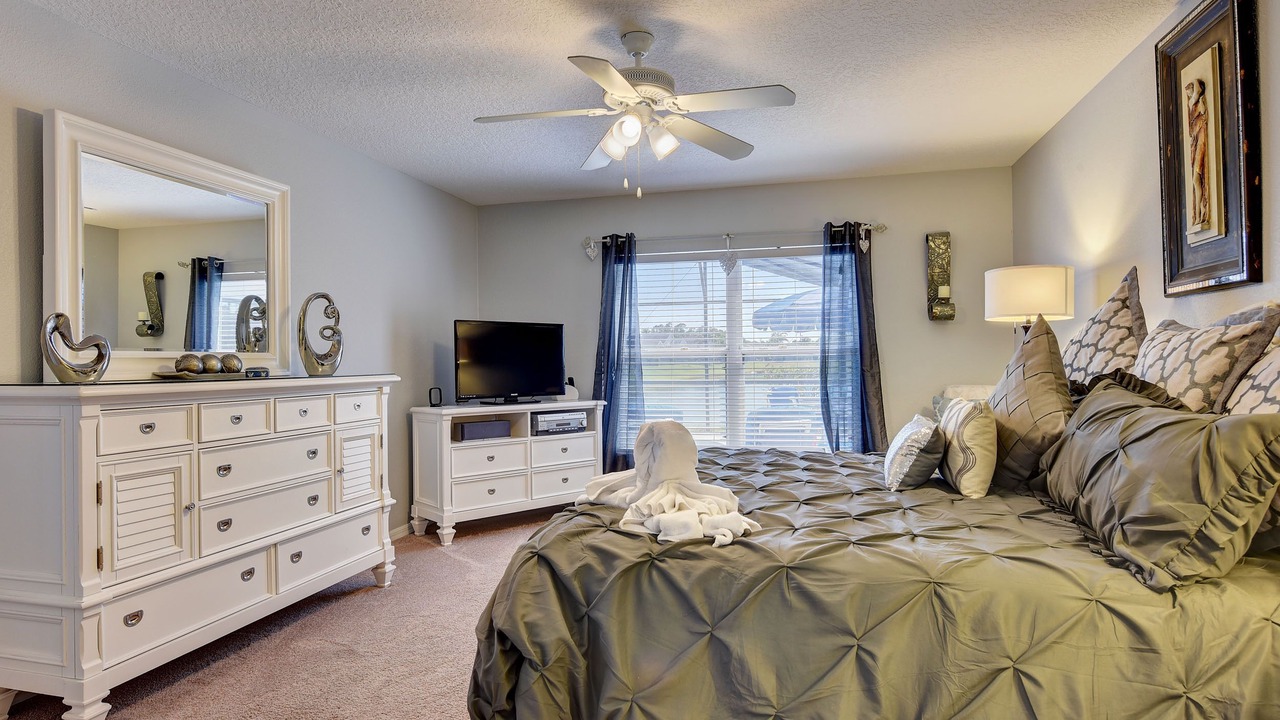 Photo of Bedroom in Lake Berkley