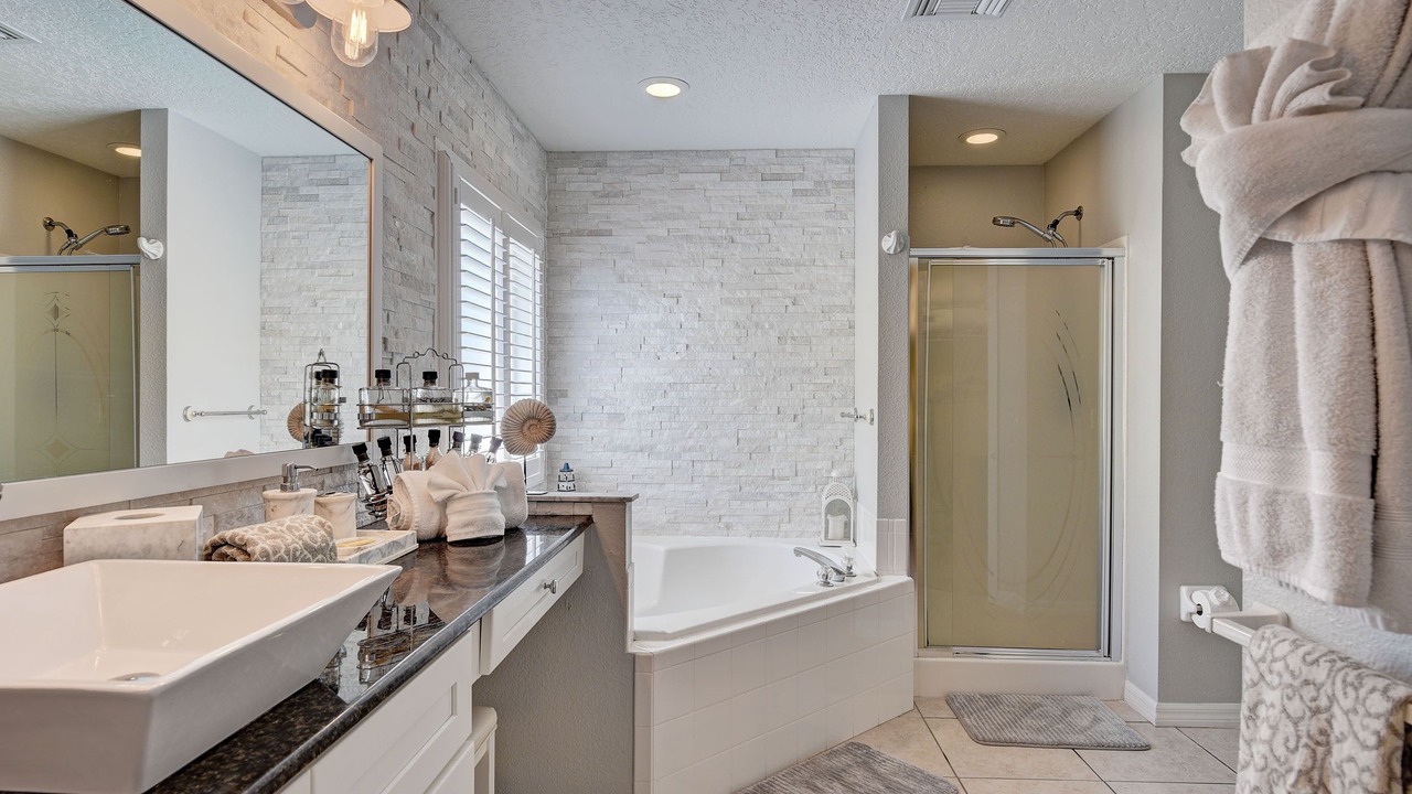 Photo of Bathroom in Lake Berkley