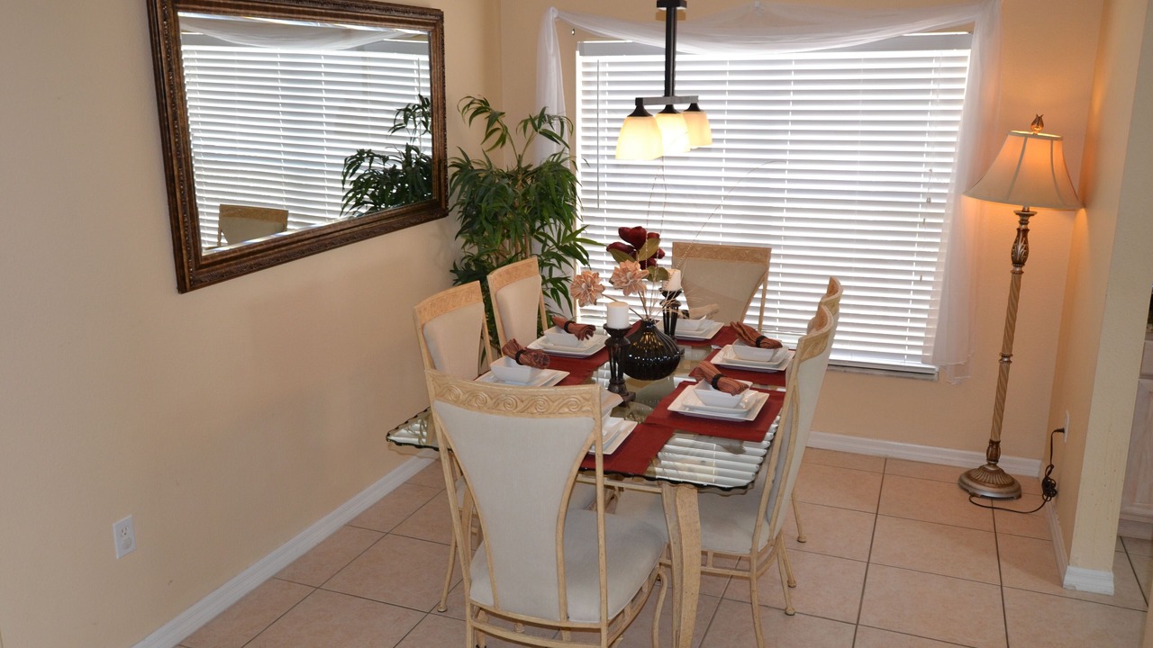 Photo of Livingroom in Lake Berkley