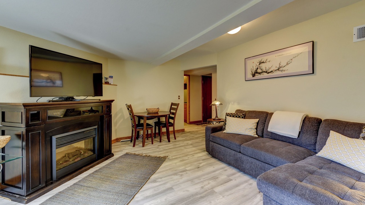 Photo of Bedroom in Central Boulder