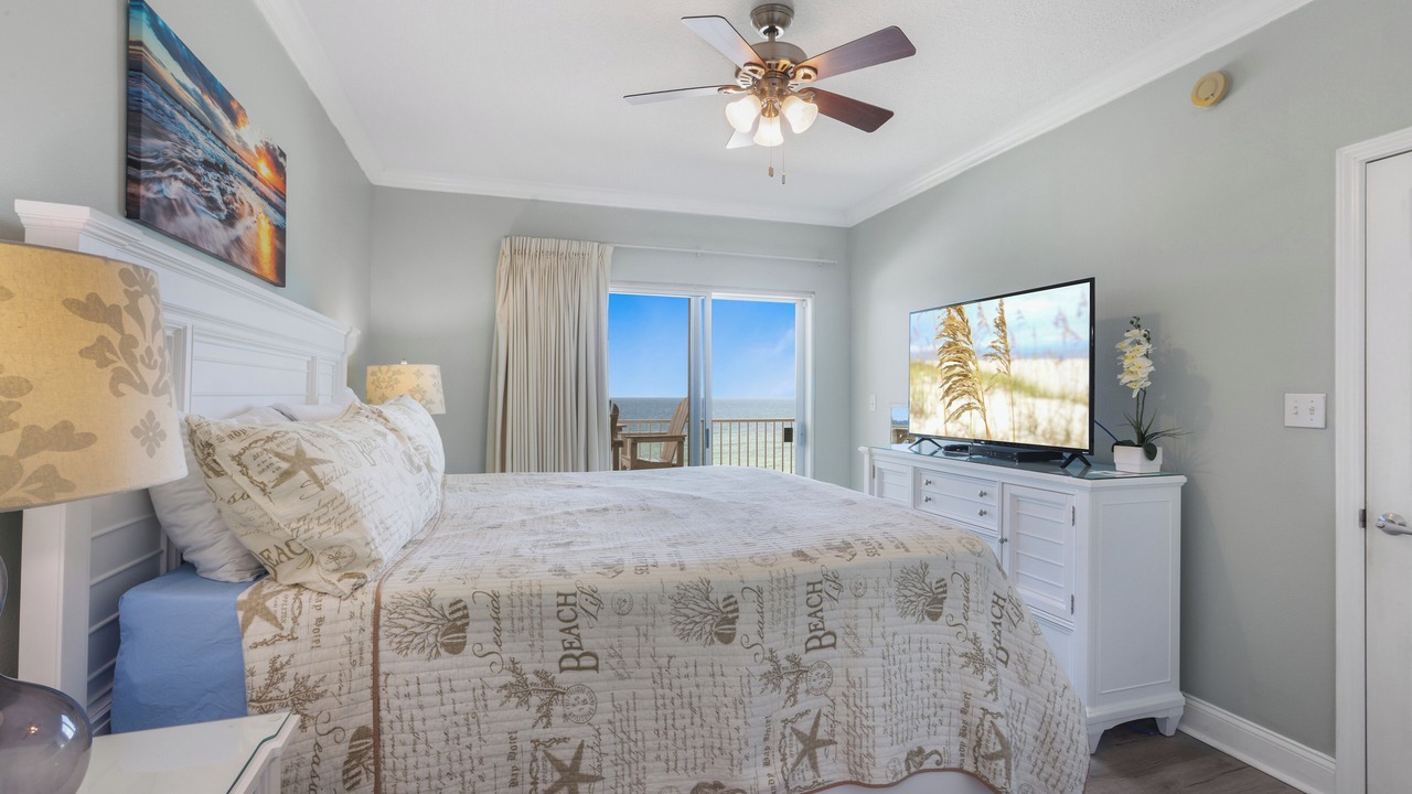 Photo of Bedroom in Gulf Shores