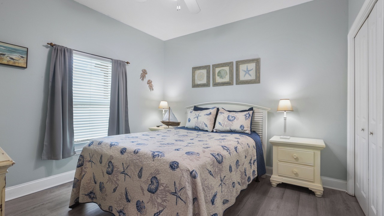 Photo of Bedroom in Gulf Shores