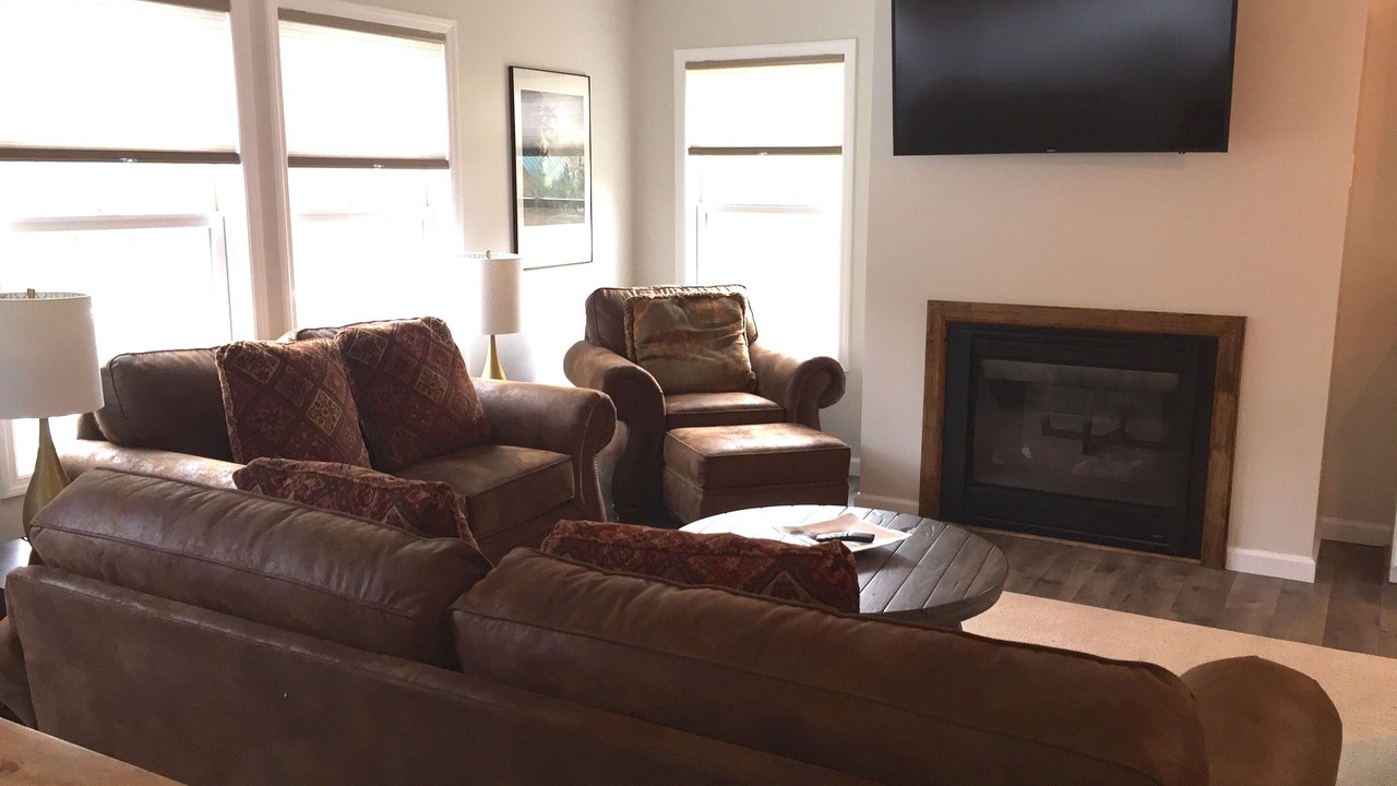 Photo of Livingroom in North Creek