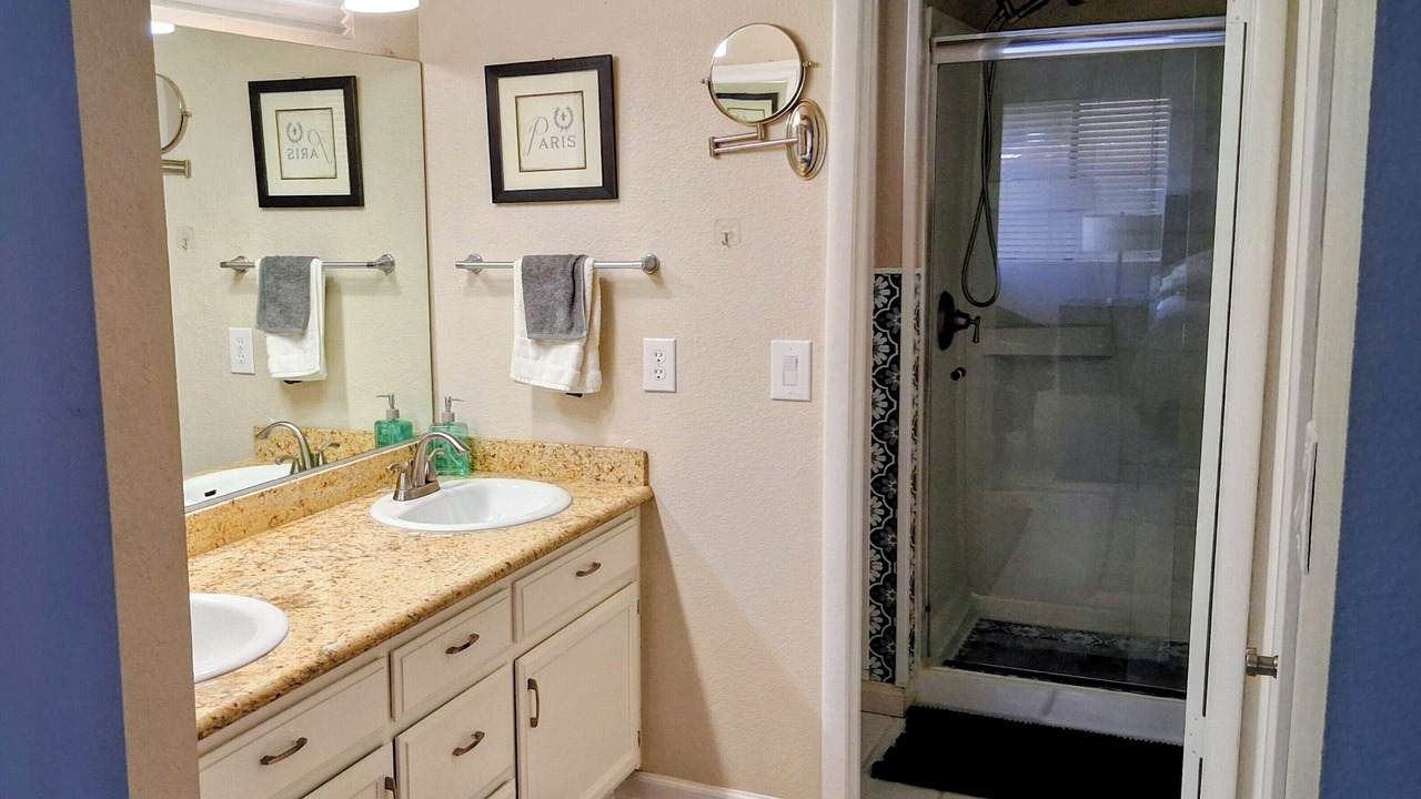 Photo of Bathroom in Green Valley North