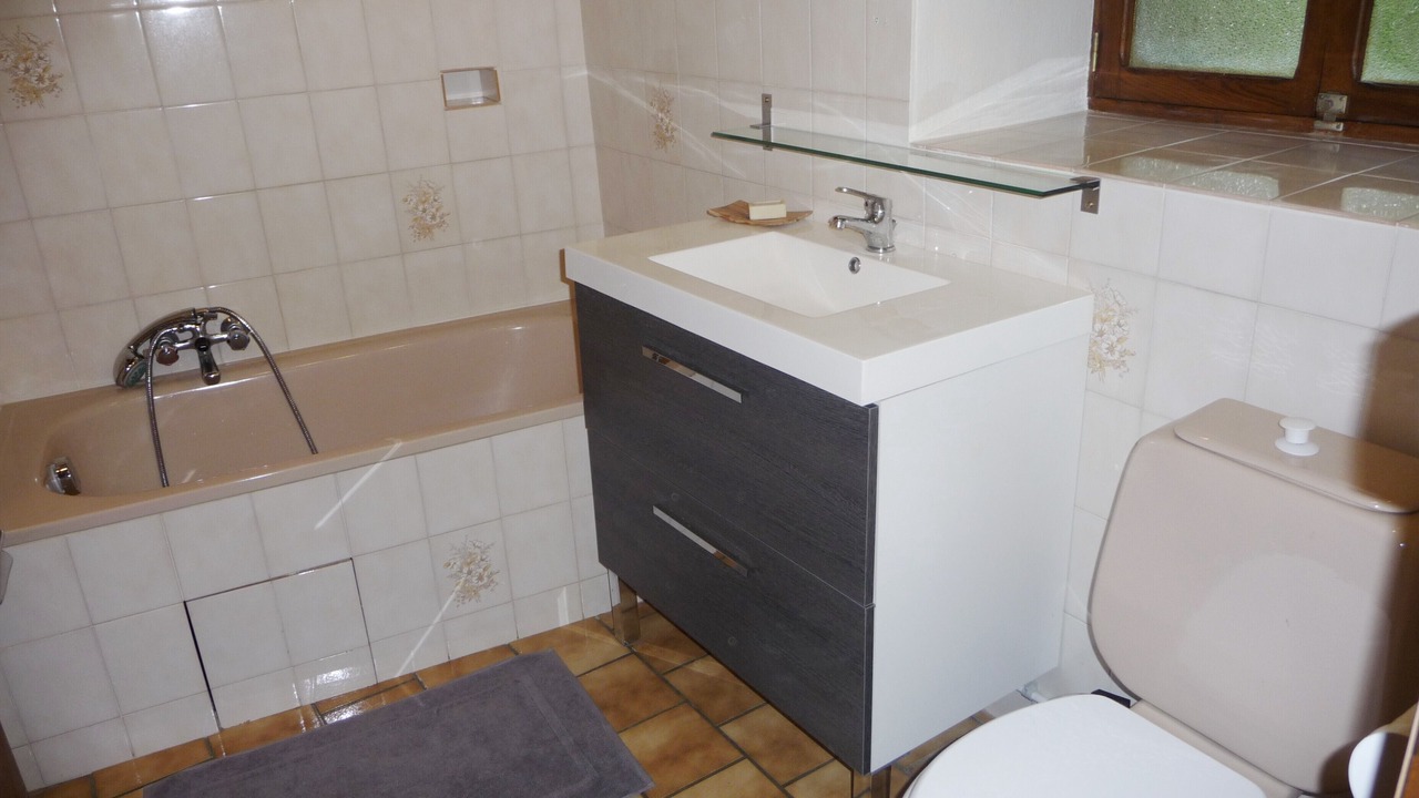 Photo of Bathroom in Biert