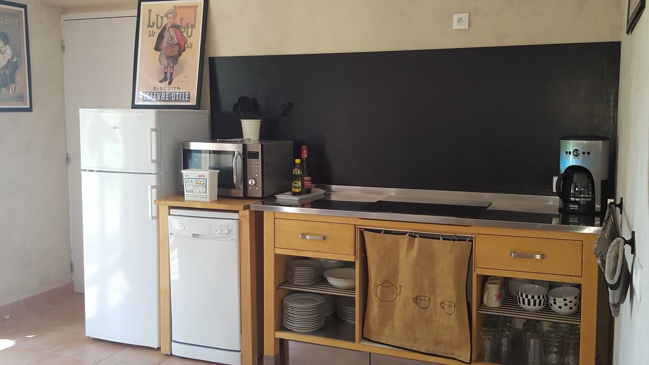 Photo of Kitchen in Saint-Genies-de-Fontedit
