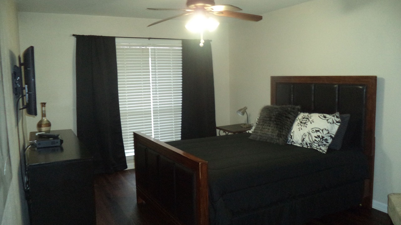 Photo of Bedroom in Garland