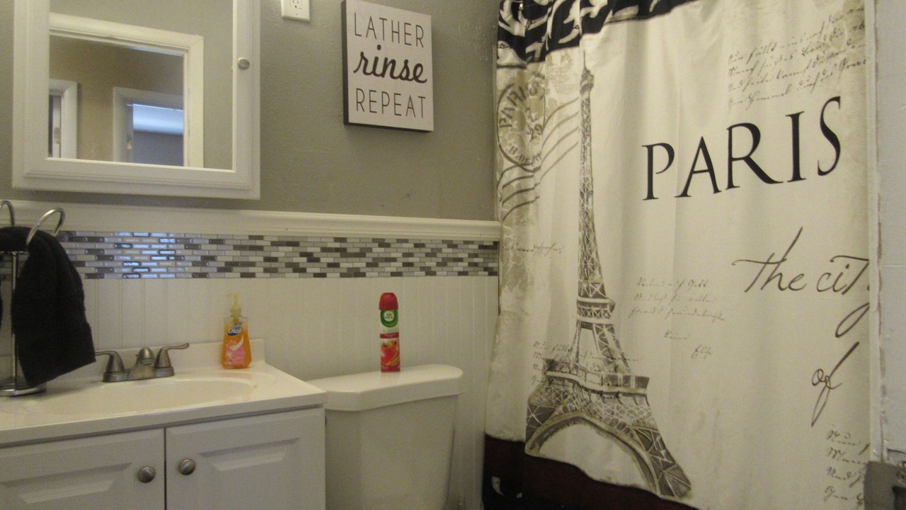 Photo of Bathroom in Garland