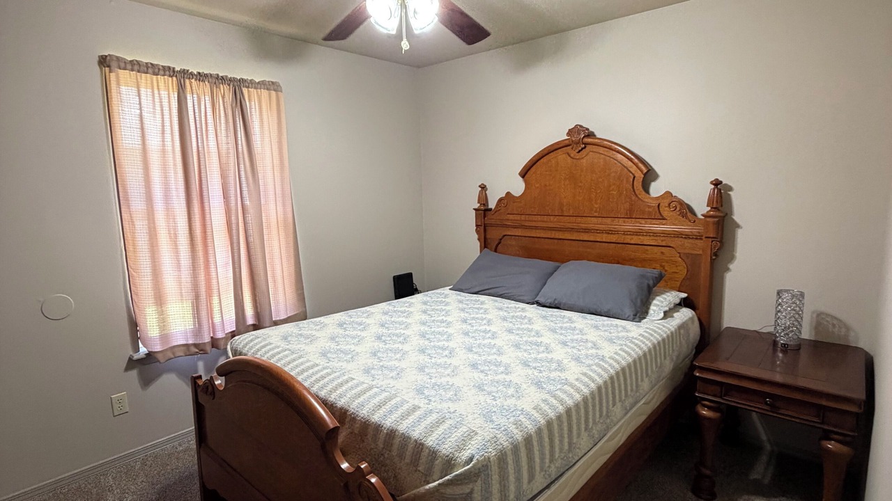 Photo of Bedroom in Russellville