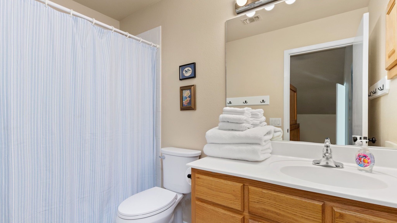 Photo of Bathroom in Canyon Lake