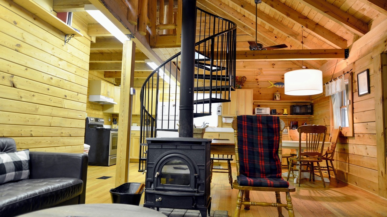Photo of Livingroom in Millers Creek