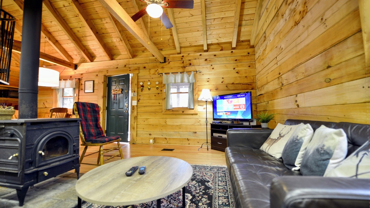 Photo of Bedroom in Millers Creek