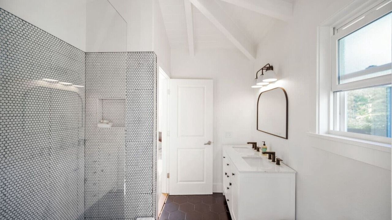 Photo of Bathroom in Hanalei