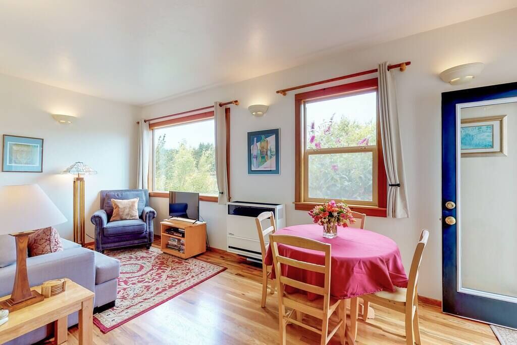 Photo of Livingroom in Arcata