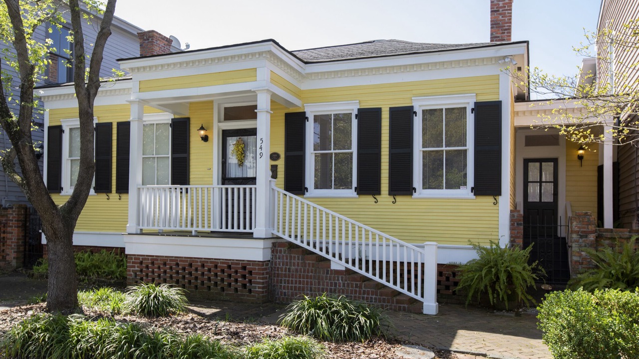 Photo of Outdoor in Historic District - North