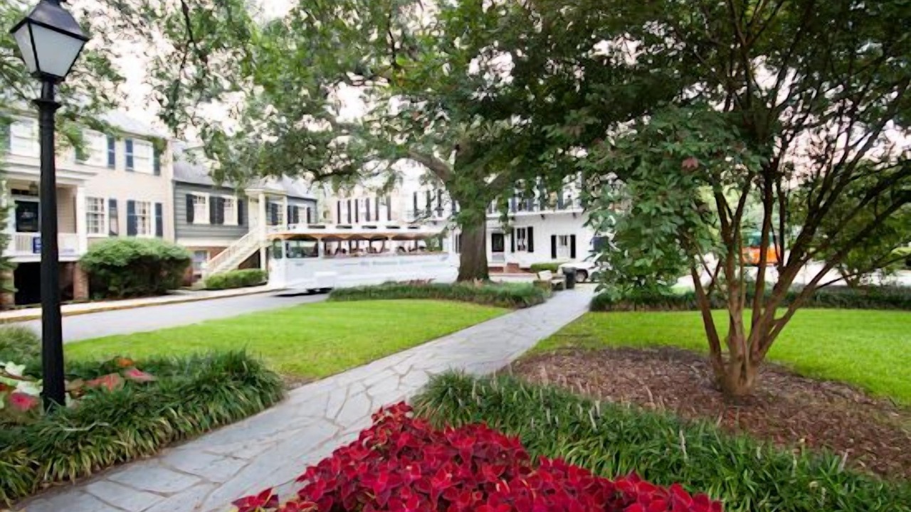 Photo of Others in Historic District - North