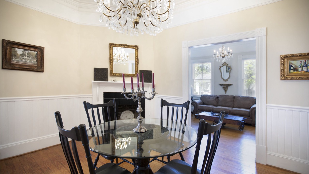 Photo of Bedroom in Historic District - North