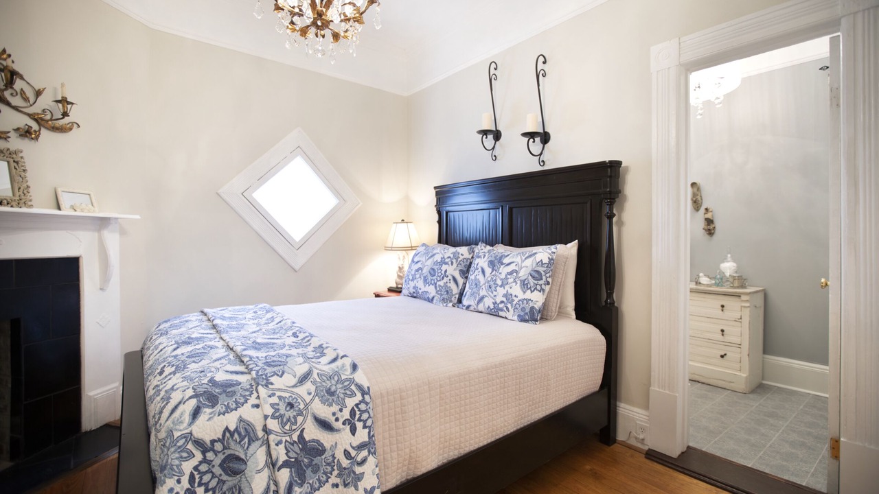 Photo of Others in Historic District - North