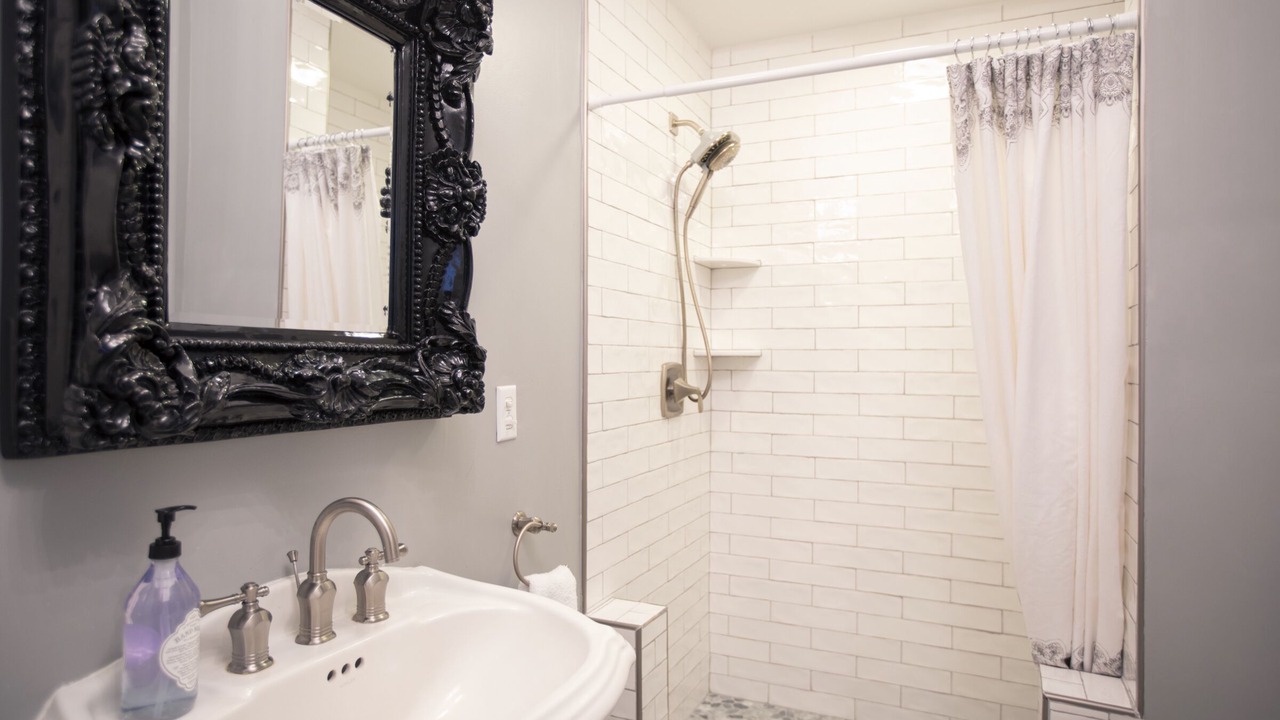 Photo of Others in Historic District - North