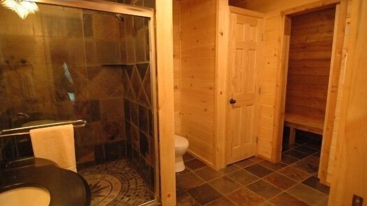 Photo of Bathroom in Gatlinburg