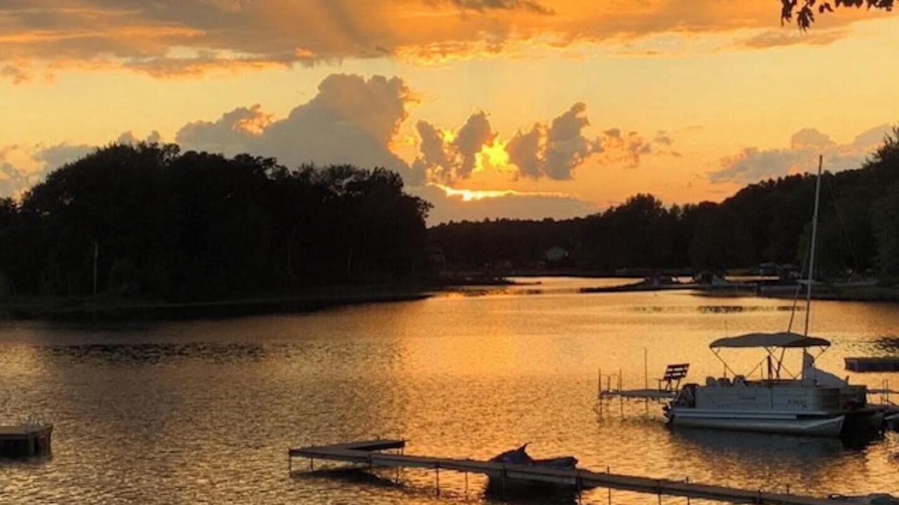 Photo of Others in Twin Lake
