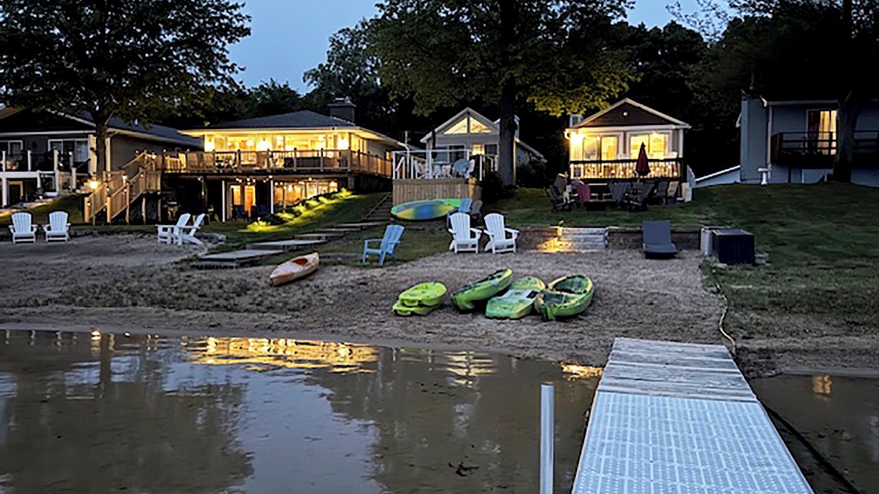 Photo of Others in Twin Lake