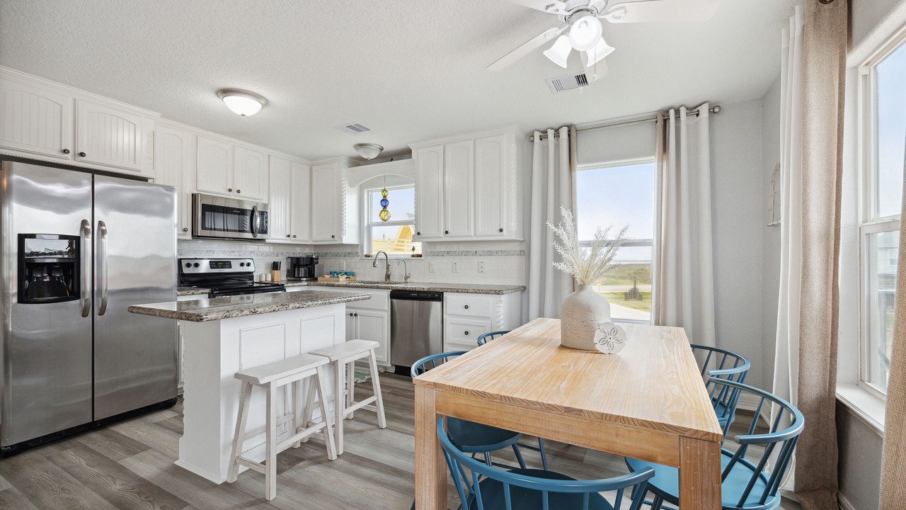 Photo of Kitchen in Surfside Beach