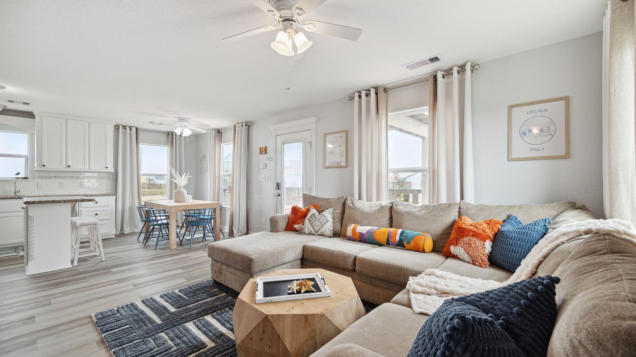 Photo of Livingroom in Surfside Beach
