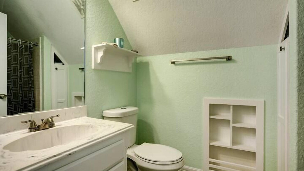 Photo of Bathroom in Surfside Beach