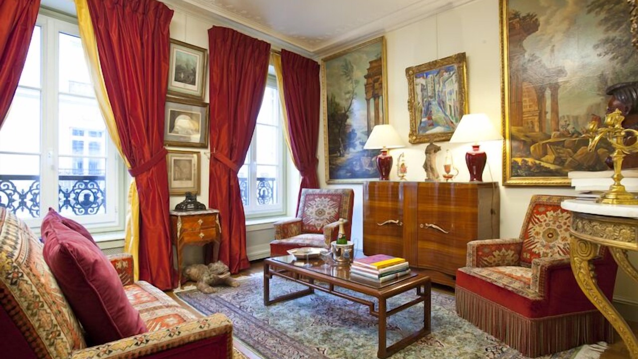 Photo of Bedroom in 8th Arrondissement