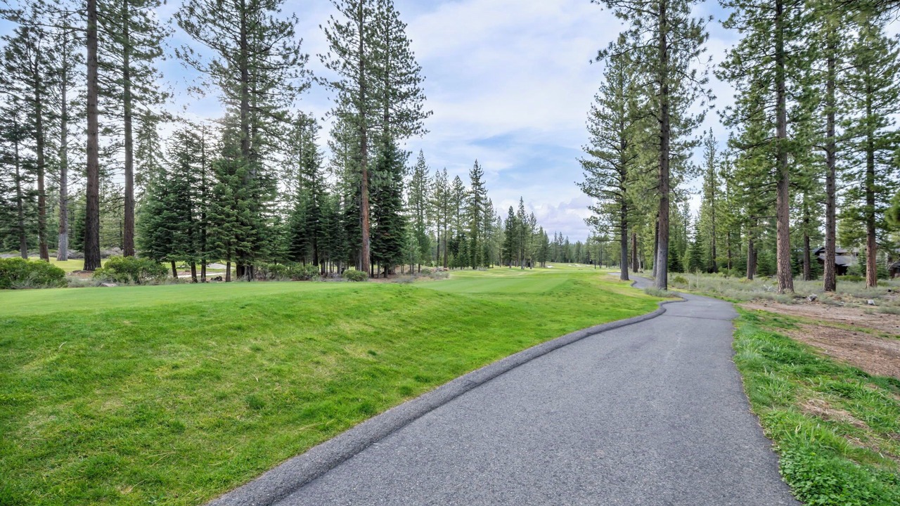 Photo of Others in Ponderosa Palisades