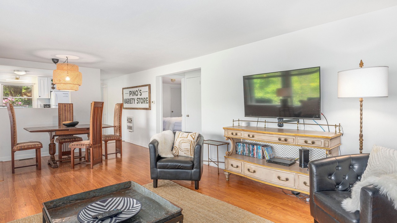Photo of Livingroom in Waynesville