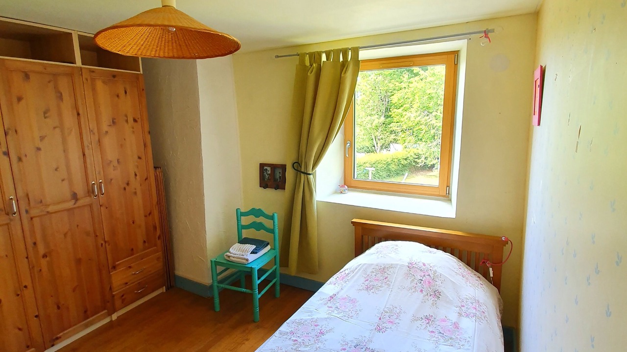 Photo of Bedroom in Tinteniac