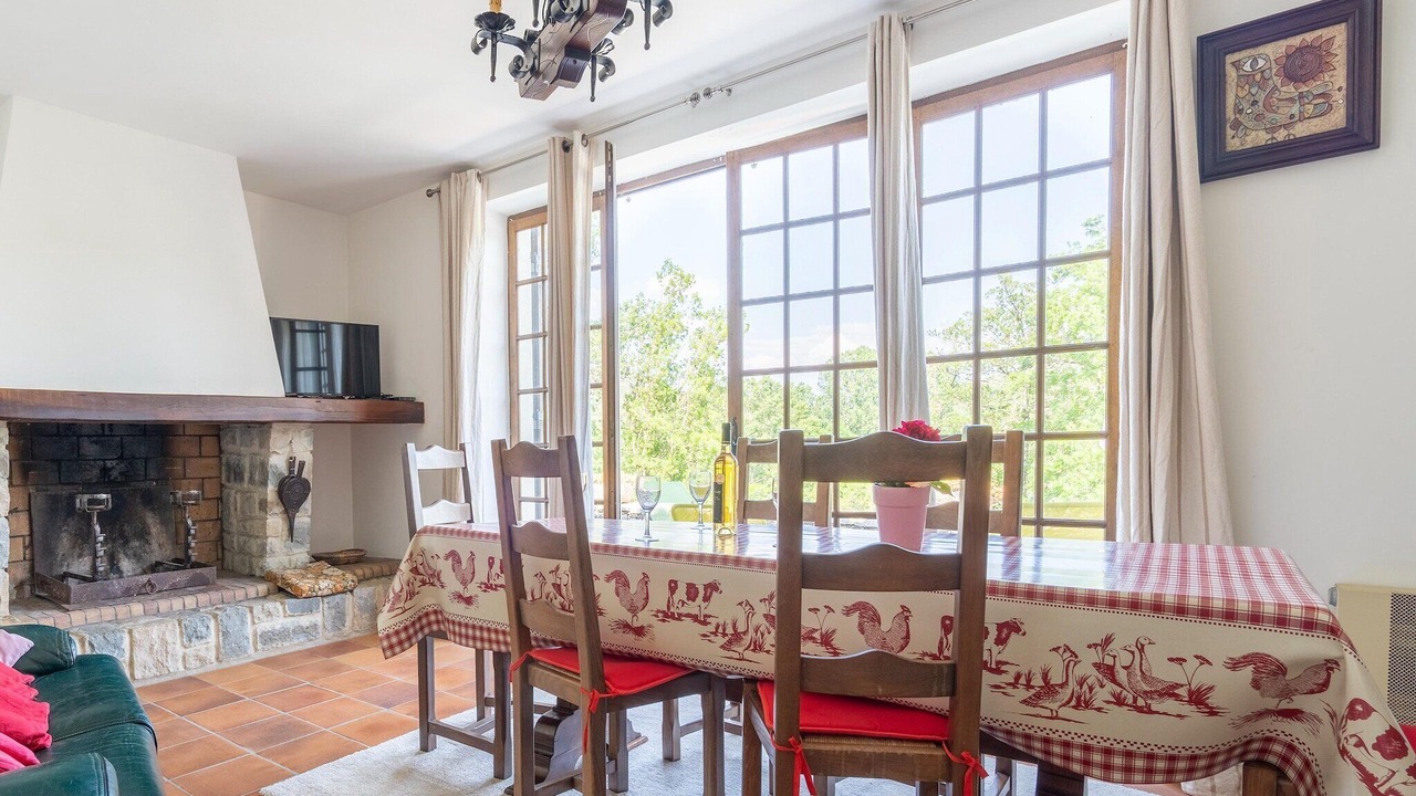 Photo of Livingroom in Montclus