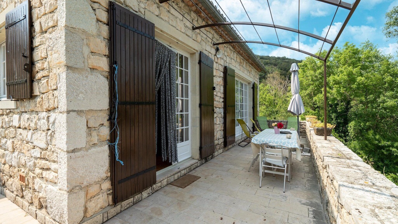 Photo of Patio Balcony in Montclus