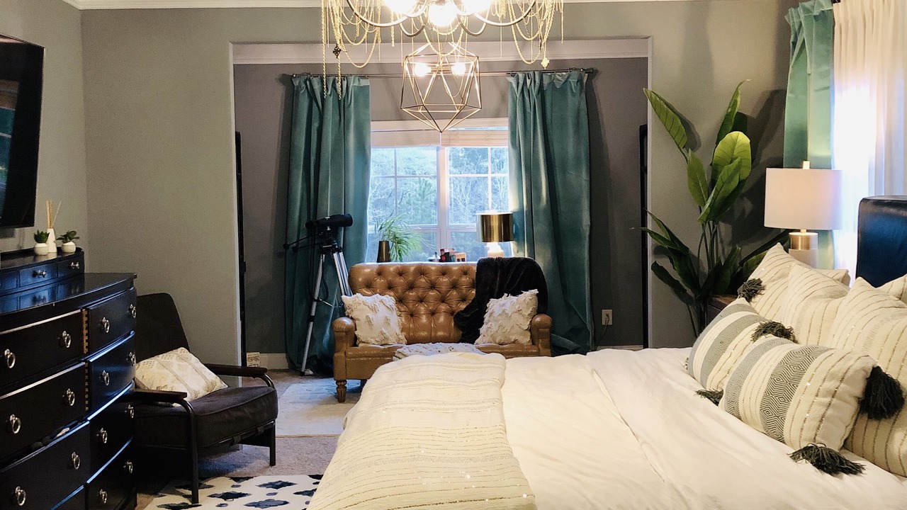 Photo of Bedroom in Evans