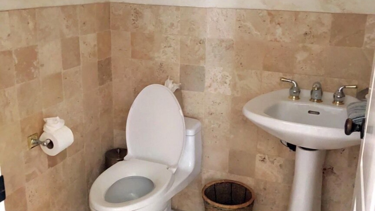 Photo of Bathroom in Balboa Peninsula