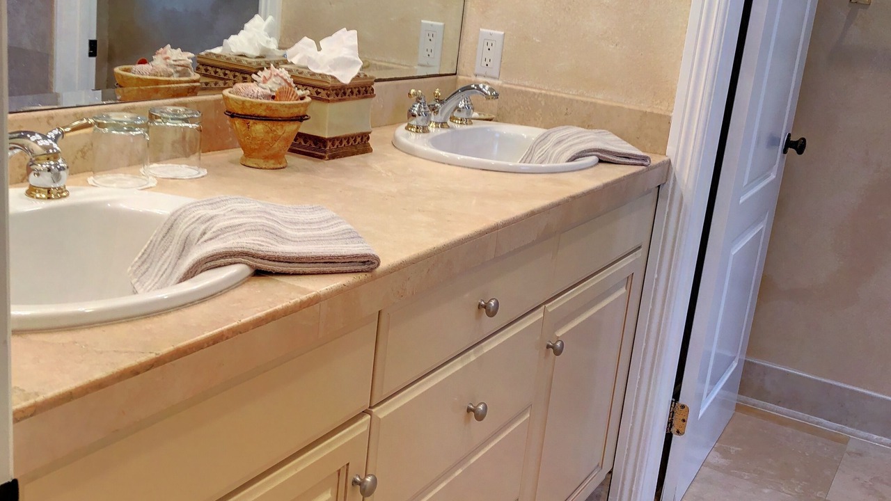Photo of Bathroom in Balboa Peninsula