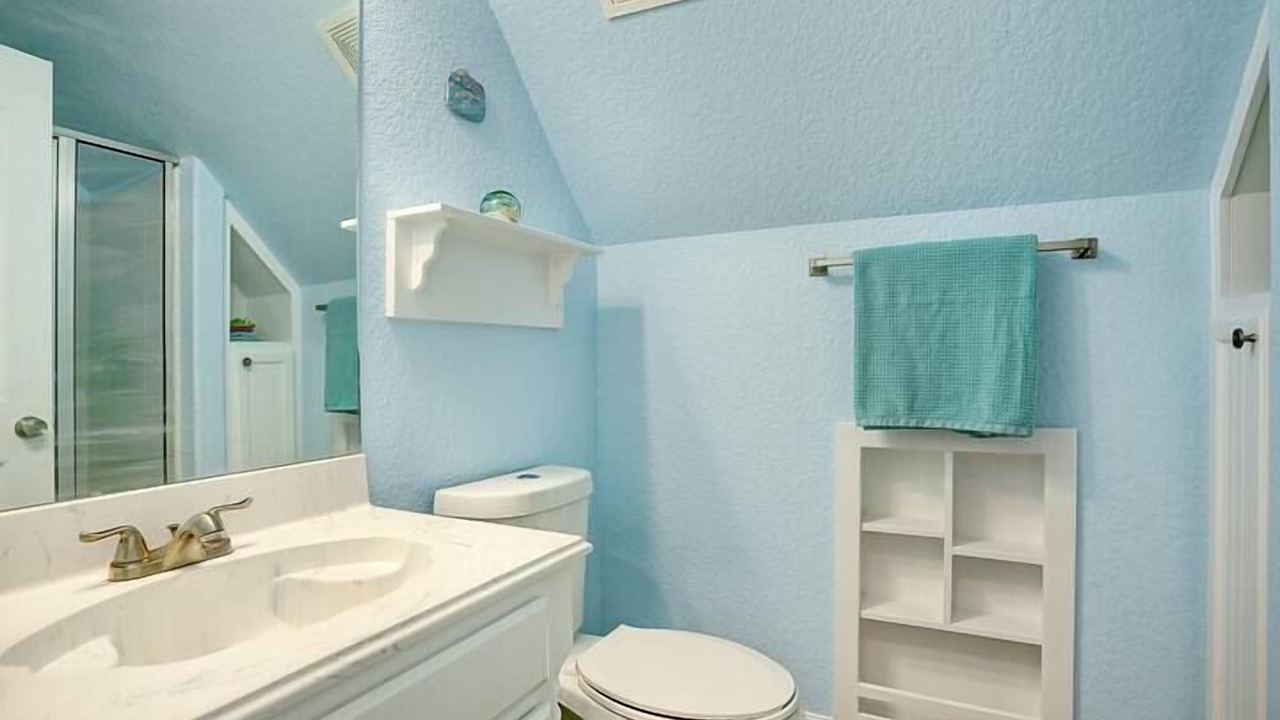 Photo of Bathroom in Surfside Beach